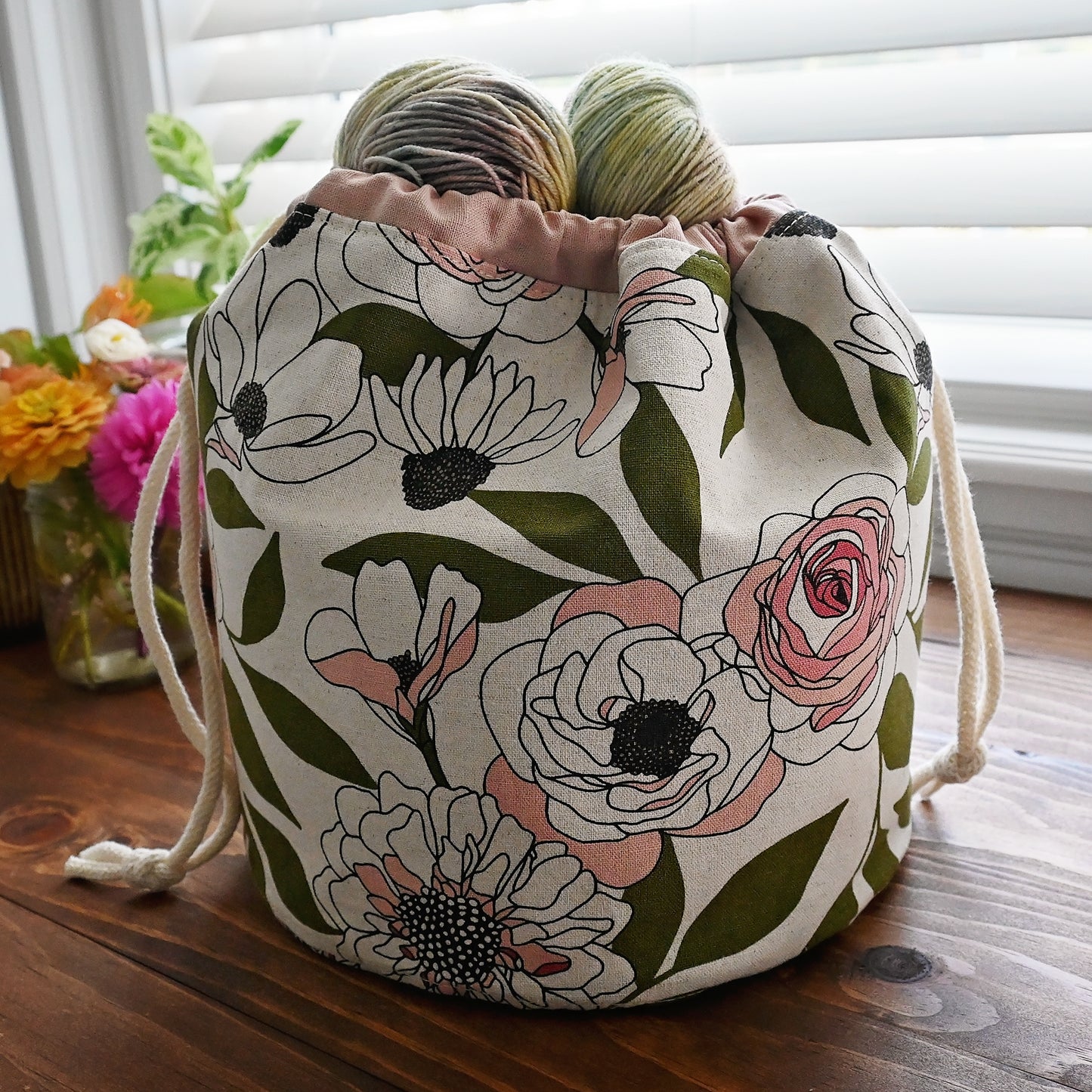 Paper Rose Bucket Bag