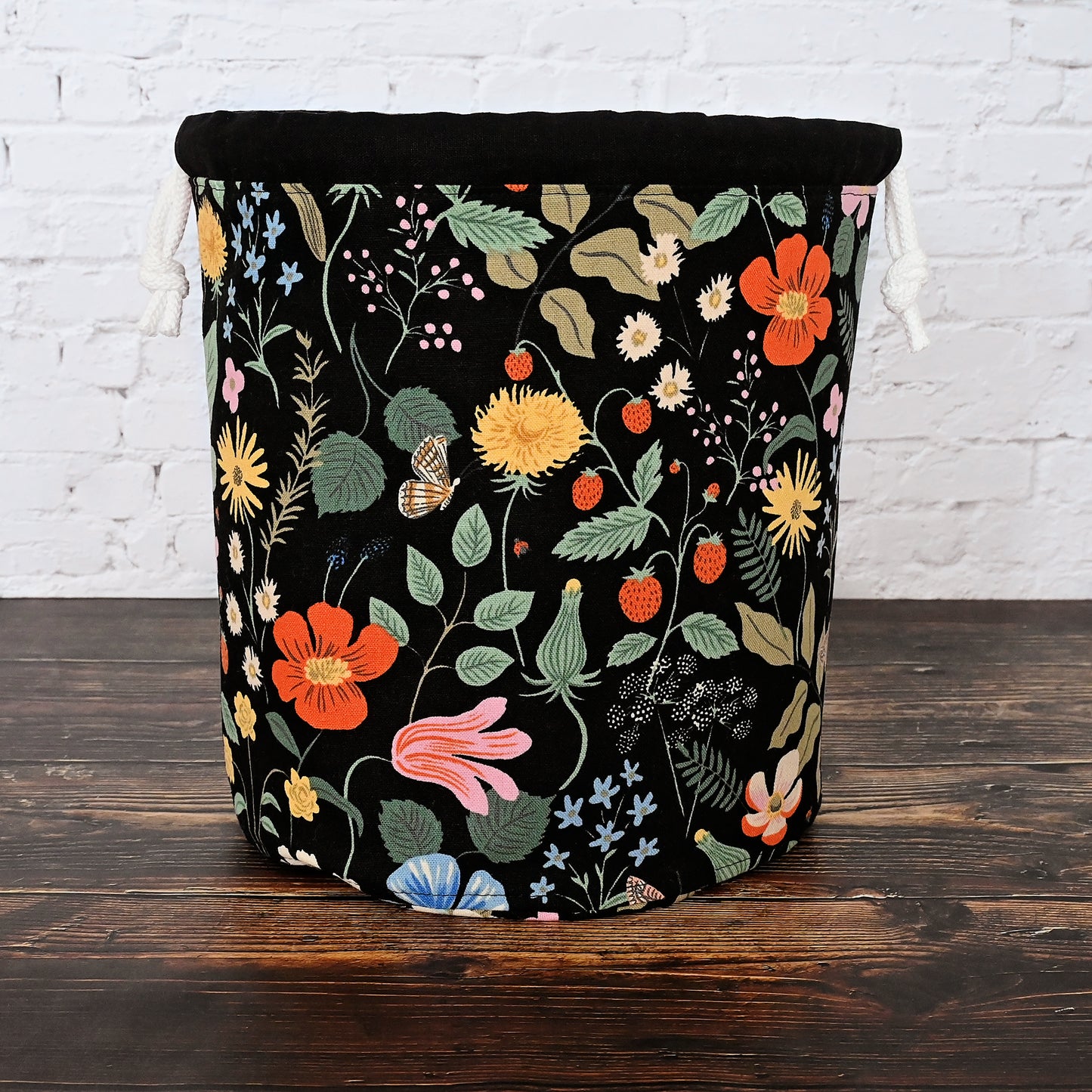 Strawberry Fields Bucket Bag