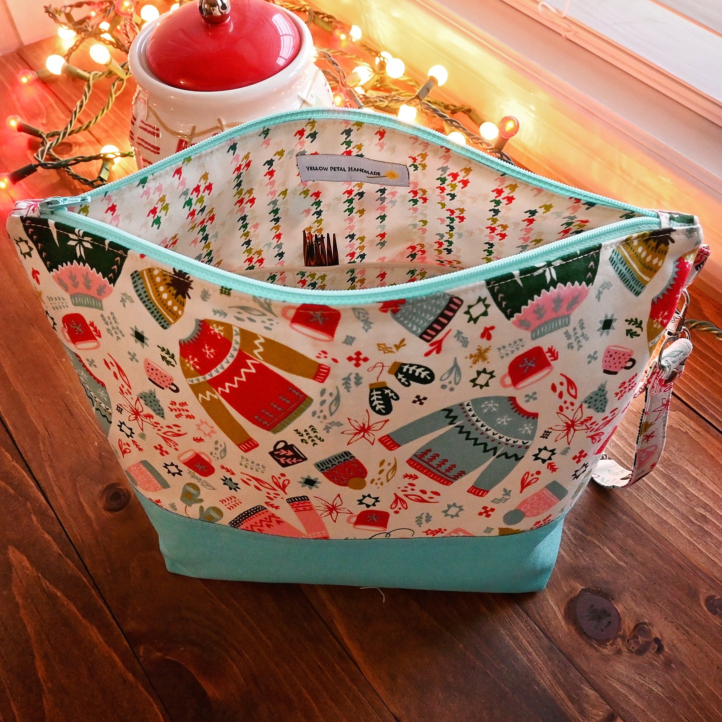 Warm Wishes Zippered Project Bay in Aqua