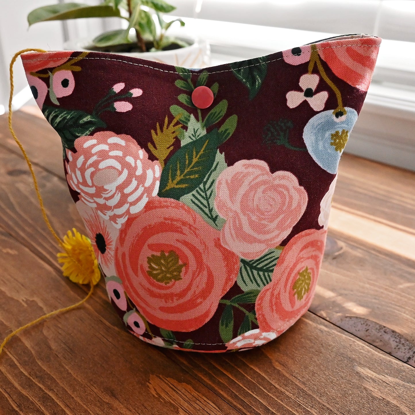 Juliet Rose Yarn Cozy - Medium