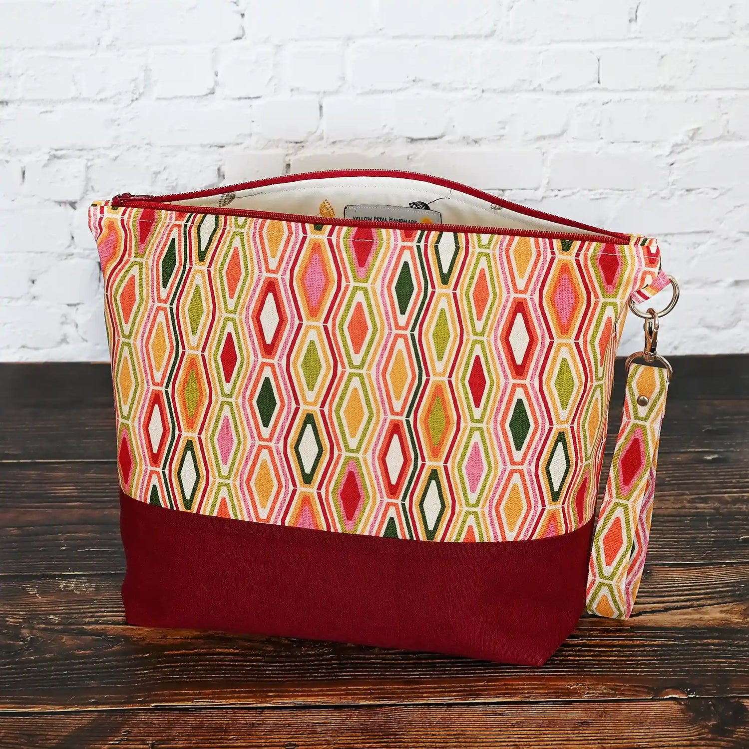 Gorgeous Jewel toned project bag with wrist strap and pockets.  Made in Canada by Yellow Petal Handmade.