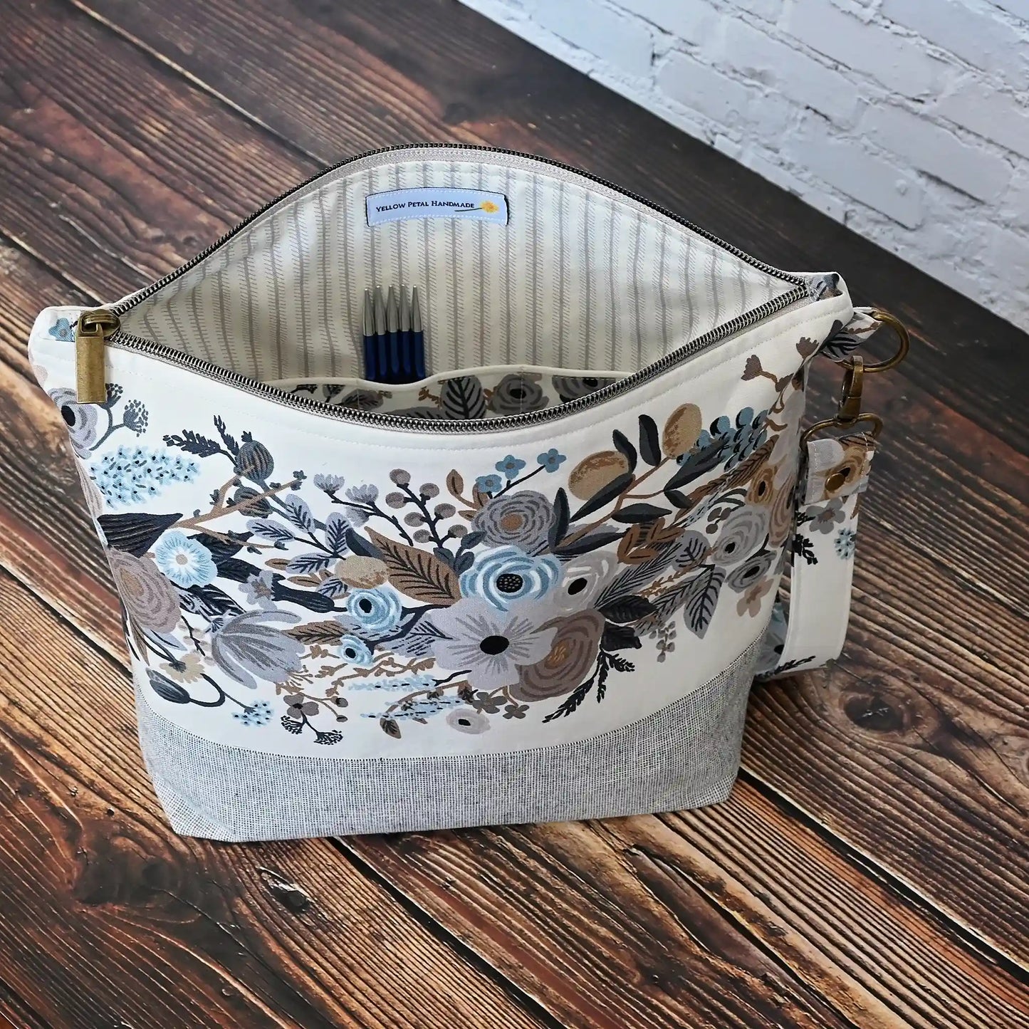 Pretty Zippered Project Bag in Pretty Grey and Cream Floral