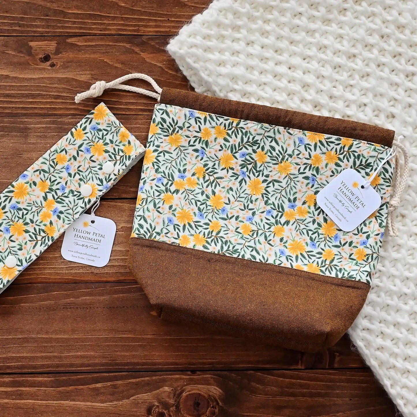 *Restocked!* Pretty Floral Print Project Bag with Pockets