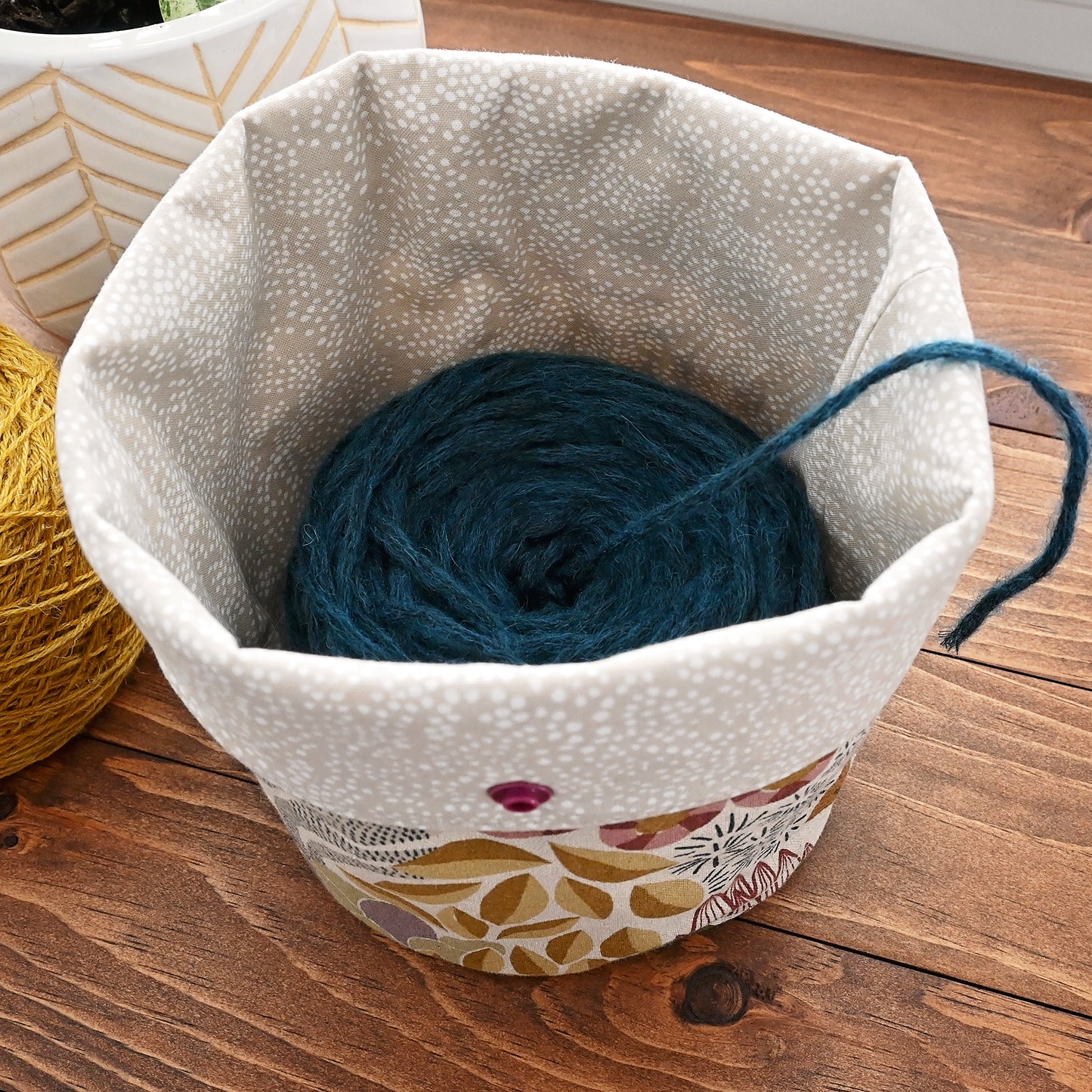 Bloom Yarn Cozy - Large