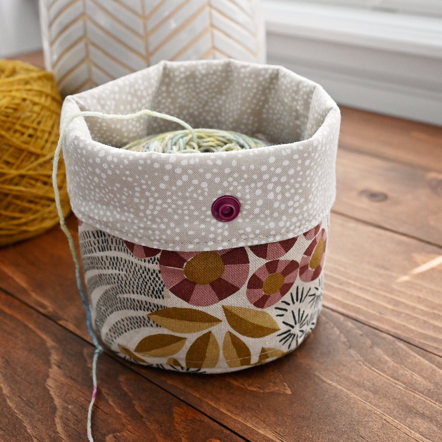 Bloom Yarn Cozy - Small