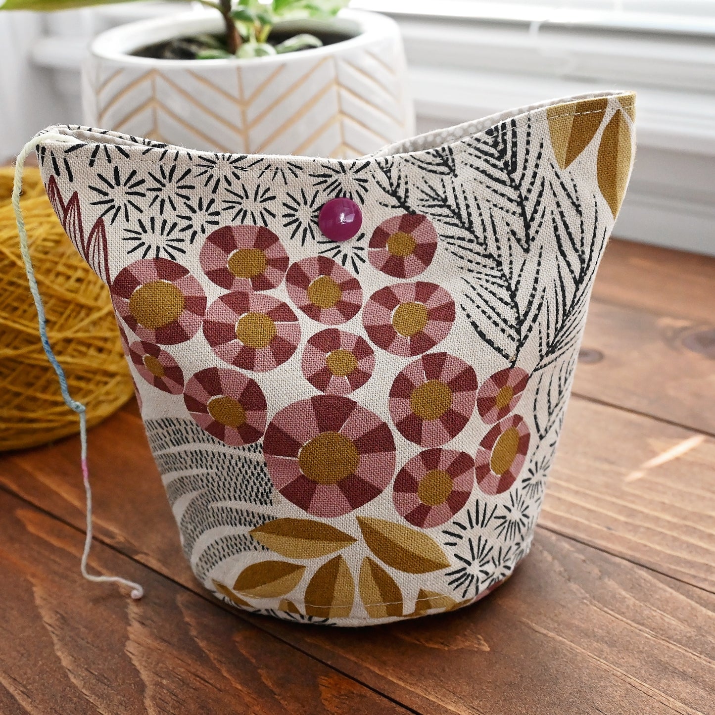 Bloom Yarn Cozy - Small