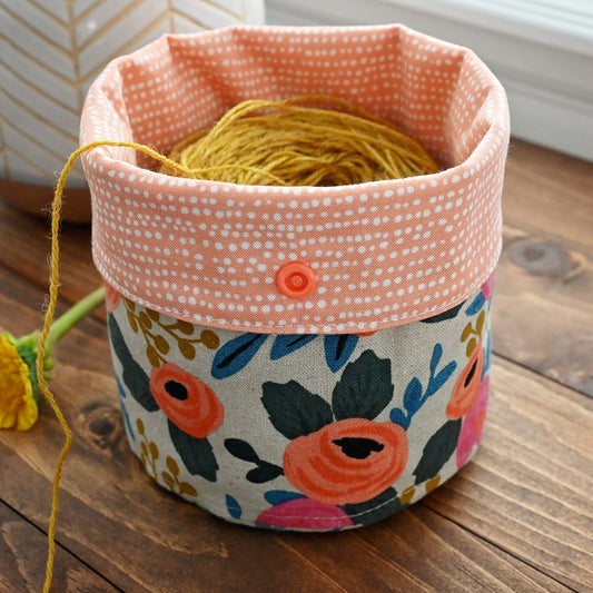 Rosa Yarn Cozy - Medium