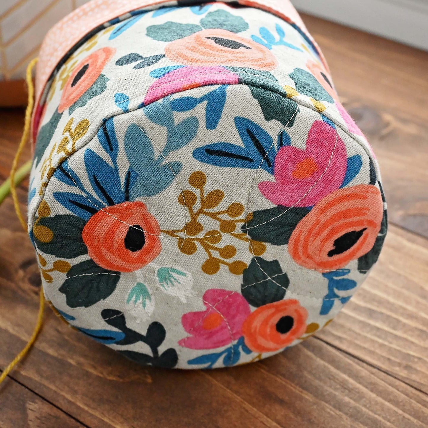 Rosa Yarn Cozy - Medium