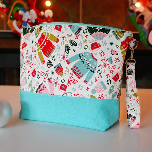 Warm Wishes Zippered Project Bay in Aqua