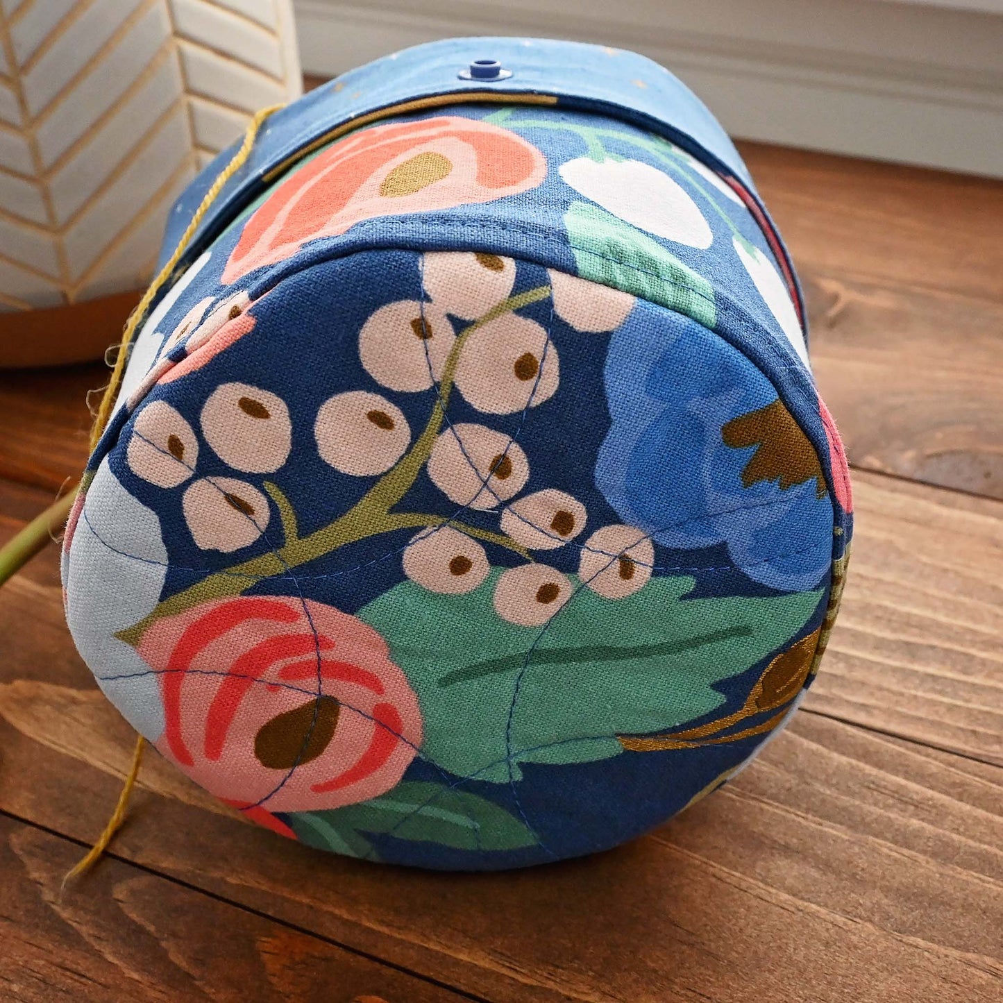 Vintage Garden Yarn Cozy - Medium