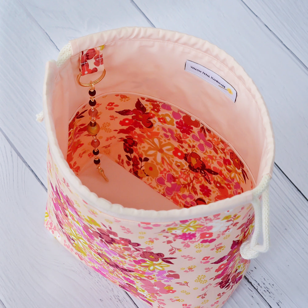 Pretty pink floral project bag with beaded scissor chain.  Handmade in Nova Scotia, Canada.