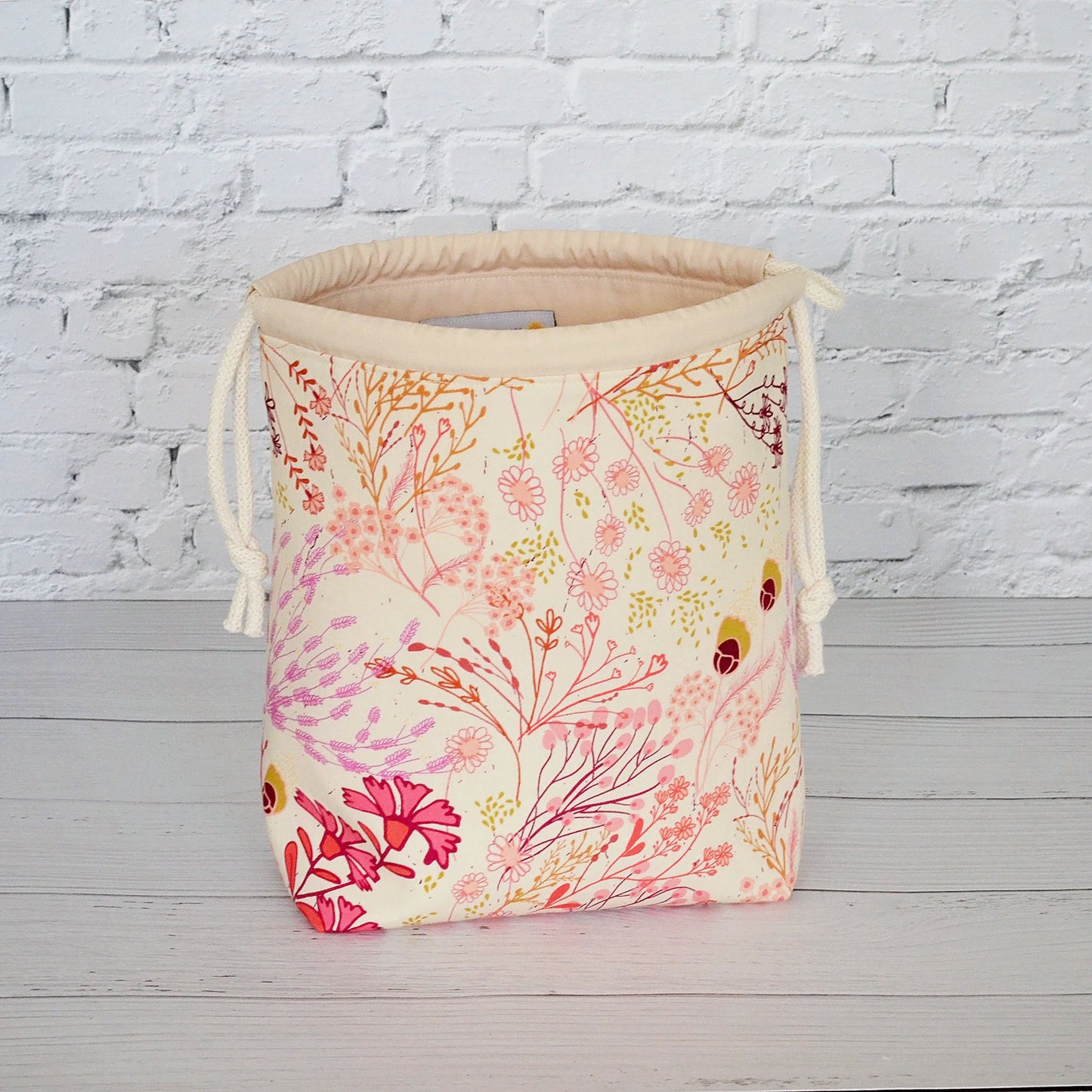 Drawstring Project Bag Featuring a Scissor Chain by Mable ane Rose