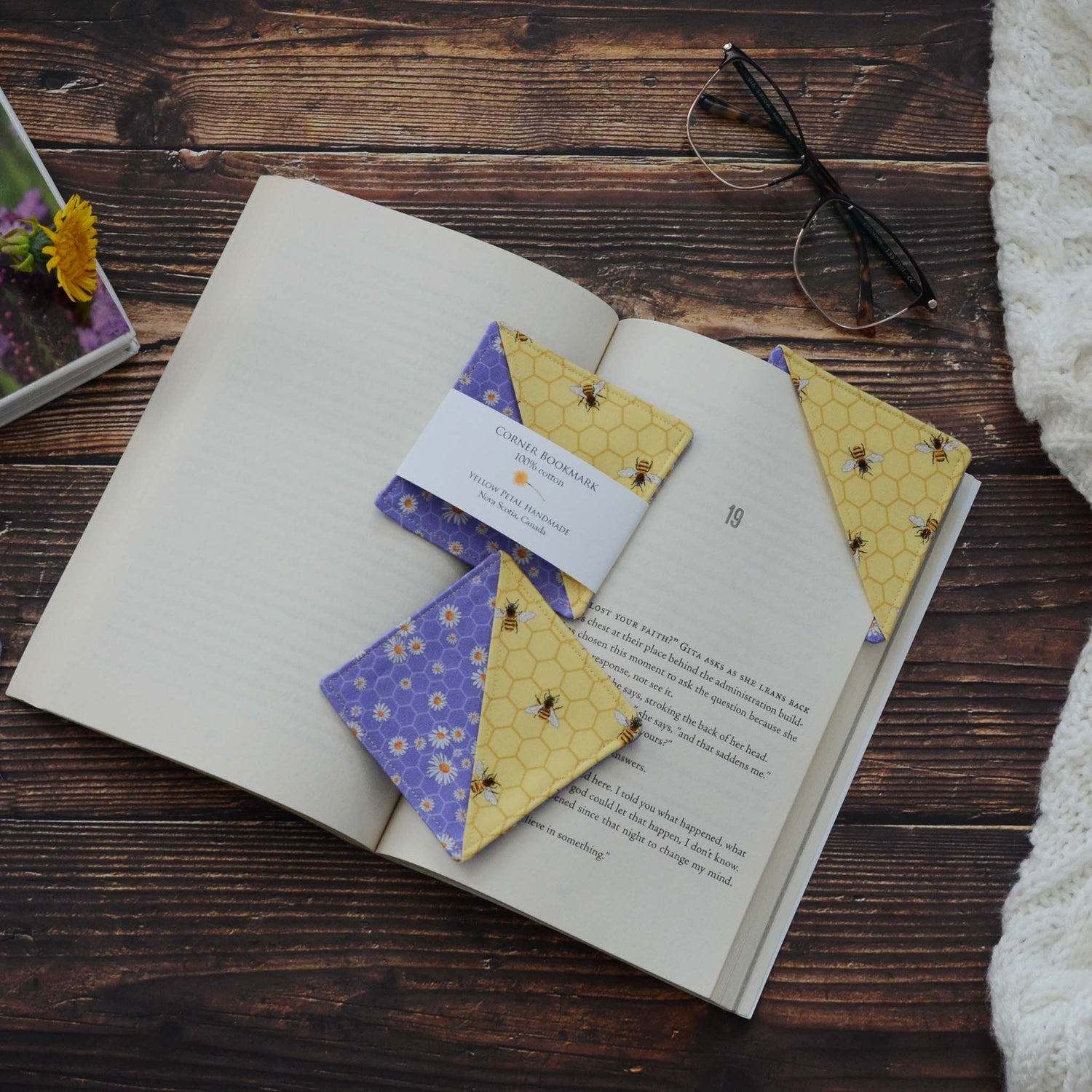 Pretty purple and yellow bee corner bookmarks made from 100% cotton.  Made in Canada by Yellow Petal Handmade.